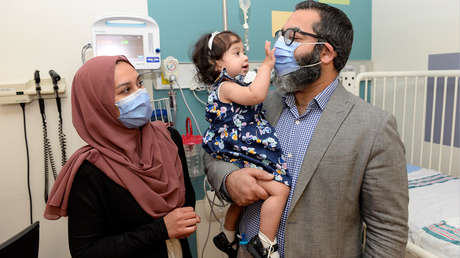 Tratan por primera vez una rara enfermedad genética de un feto en el útero