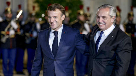 Fernández se reúne con Macrón para debatir sus "miradas comunes" sobre democracia y desarrollo