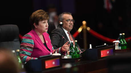 FMI alienta a evitar "mundo dividido" en bloques