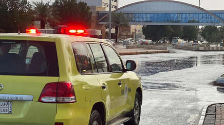 VIDEOS: Fuertes lluvias con granizo convierten en lagos los desiertos de Arabia Saudita