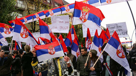 El presidente serbio teme que el conflicto de las matrículas desate "un infierno" en el norte de Kosovo