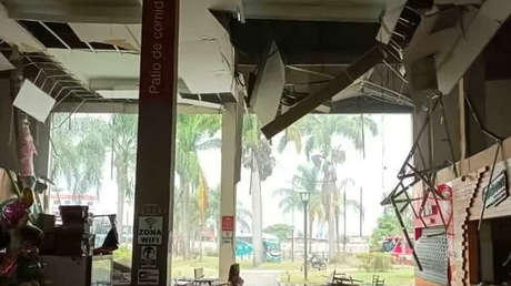 Fuerte explosión en una terminal de transporte en el centro de Ecuador