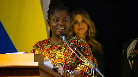 "No tenemos otra opción que apostarle a la 'paz total'": Francia Márquez defiende política de Petro