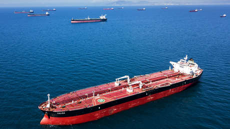 Rusia "no planea suministrar" petróleo a los países que le pongan tope al precio