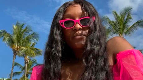 Emiten orden de arresto contra una amiga de la joven de EE.UU. que murió durante sus vacaciones en México