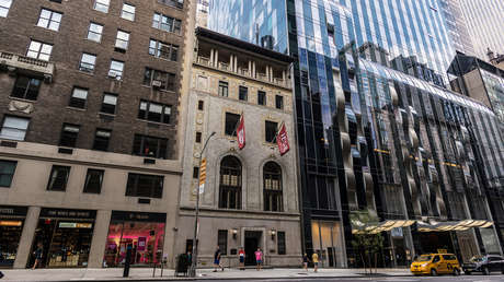 Hospitalizan a una empleada que limpió una misteriosa sustancia en un de hotel de Nueva York