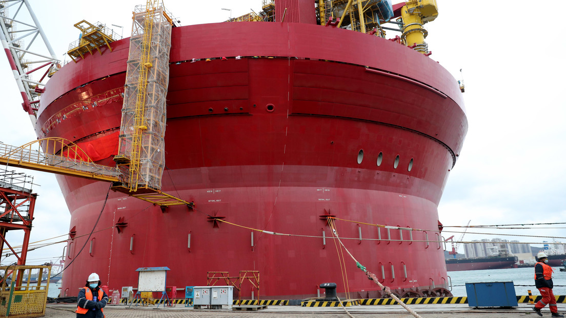 FT: Se forma un atasco de petroleros en aguas turcas tras el tope al precio del crudo ruso