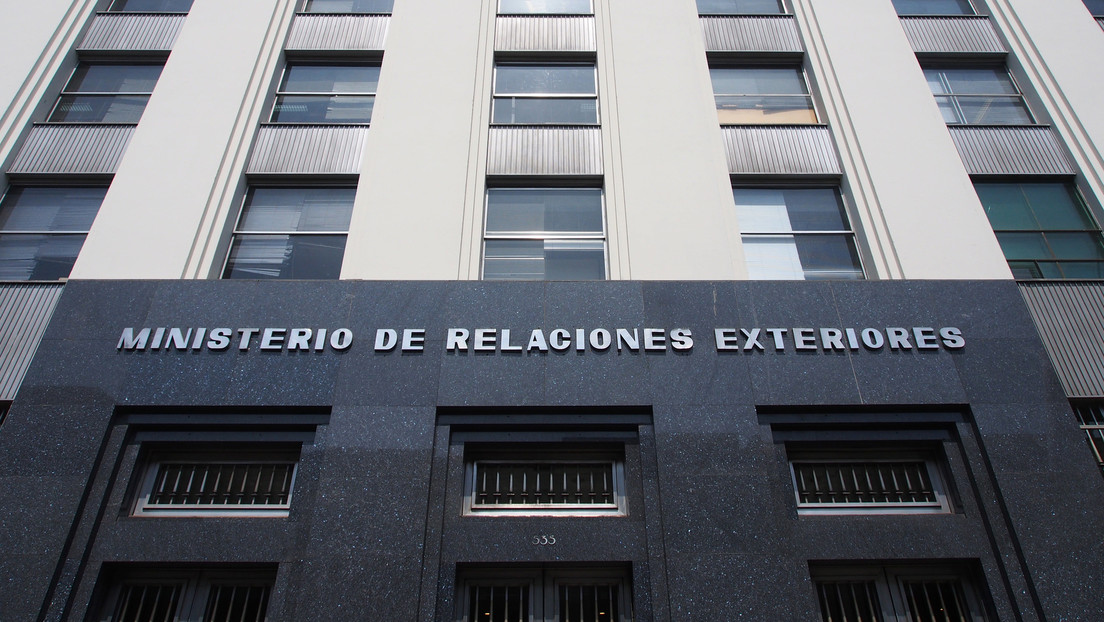 Cancillería de Perú convoca al embajador de México por "injerencia" en sus asuntos internos