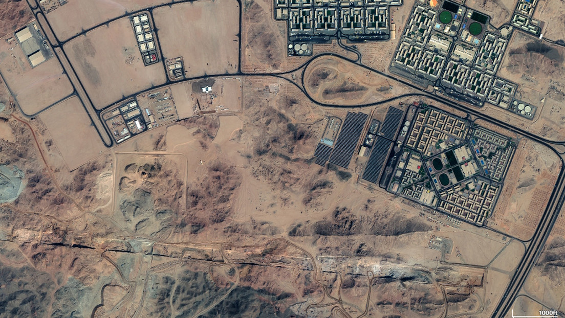 Imágenes satelitales revelan la construcción de una megalópolis futurista en el desierto saudita