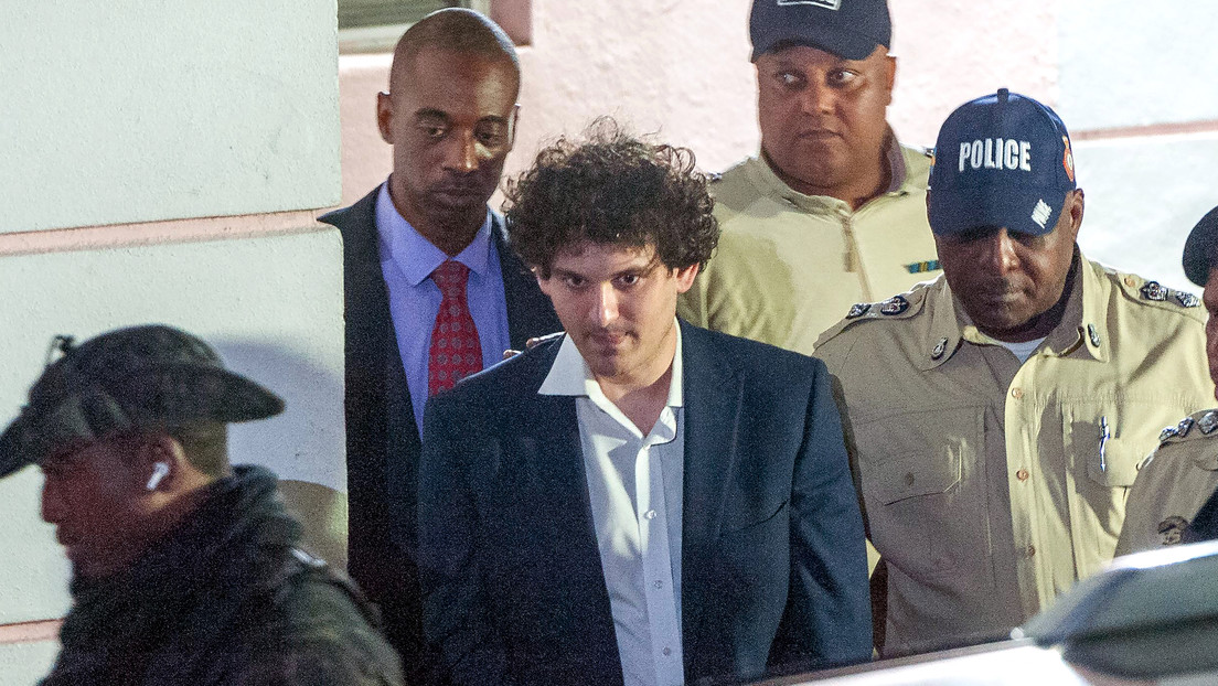 Un tribunal de Bahamas niega la libertad bajo fianza al fundador de FTX