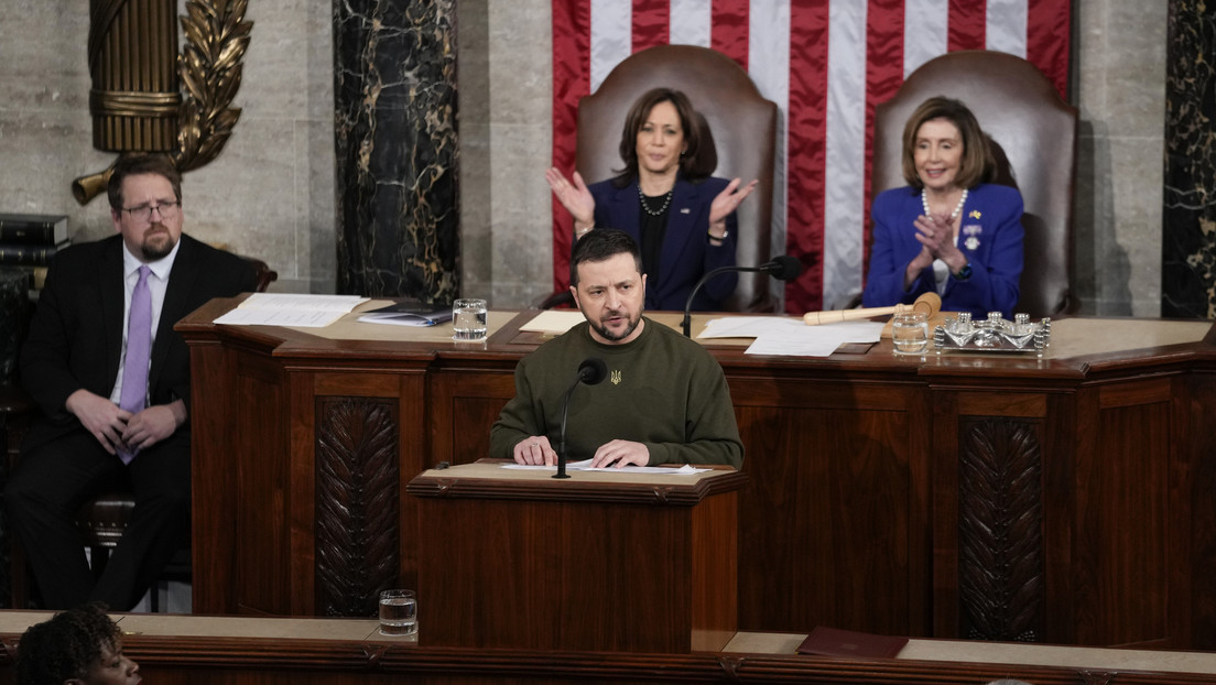 Zelenski afirma que Kiev no tiene suficiente artillería y desata risas en el Congreso de EE.UU.