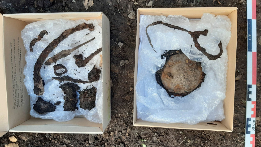 FOTOS: Hallan una tumba con objetos de la época vikinga durante la construcción de una casa