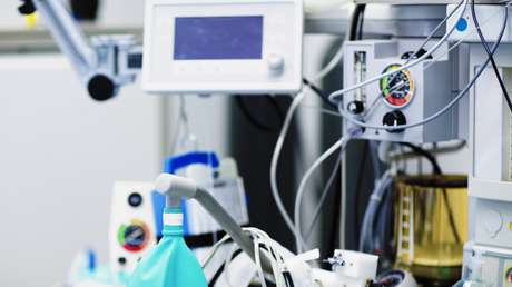 Mujer desconecta 2 veces el respirador de otra paciente en un hospital porque le molestaba el ruido