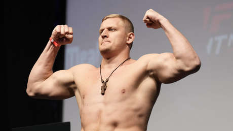 VIDEO: El ruso Serguéi Pavlovich 'destroza' en 54 segundos al peso pesado Tai Tuivasa en su pelea de la UFC