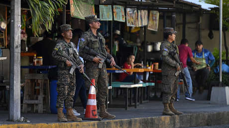 Gobierno de El Salvador prevé militarizar otras zonas del país y aumenta la captura de pandilleros