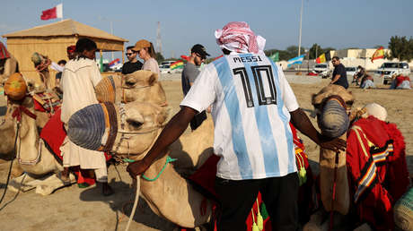 Advierten sobre la 'gripe del camello' entre los que vuelven de la Copa del Mundo: ¿qué se sabe de la enfermedad?