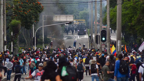 Colombia libera a los dos primeros Voceros de Paz con los que busca reconciliar al país