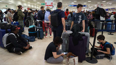 Cientos de turistas llevan días varados en México a causa de la fuerte tormenta invernal