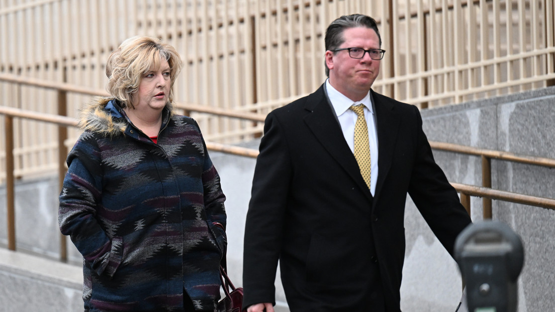 Condenan en EE.UU. a 20 años de prisión a la dueña de una funeraria por vender partes de cuerpos