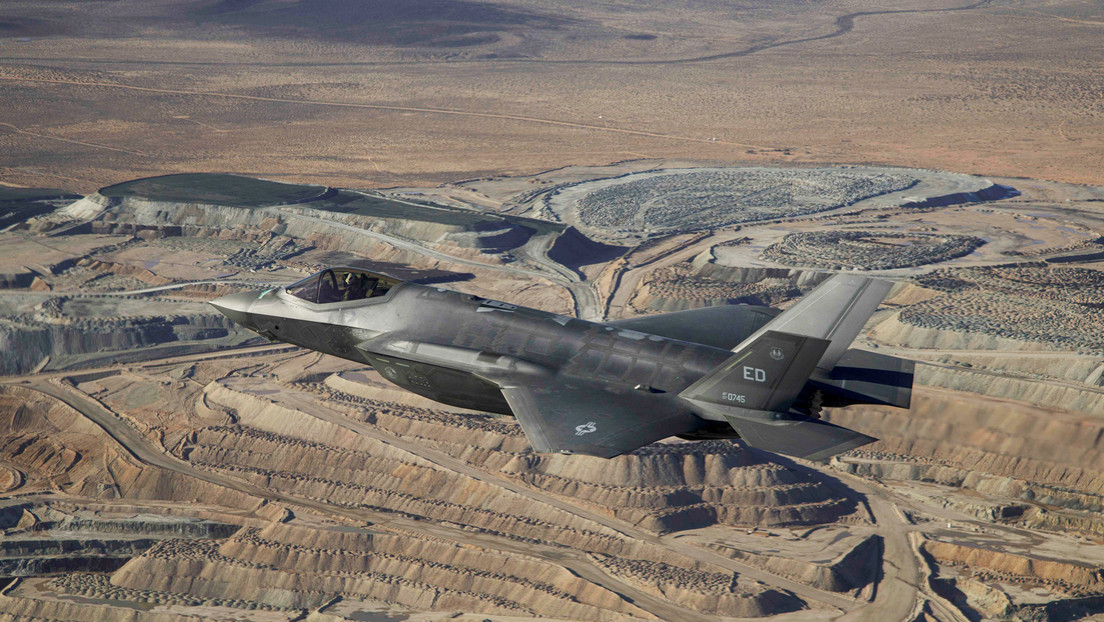 El caza F-35 realiza su primer vuelo de prueba equipado con actualizaciones "críticas"