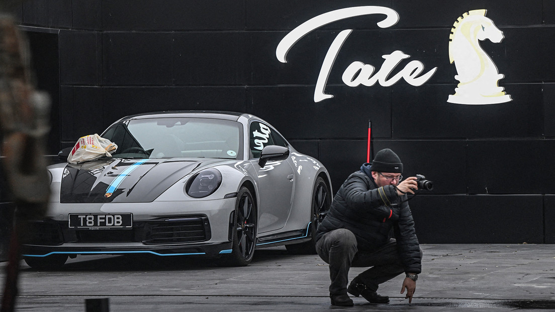 Incautan activos del polémico 'influencer' Andrew Tate valorados en 4 millones de dólares