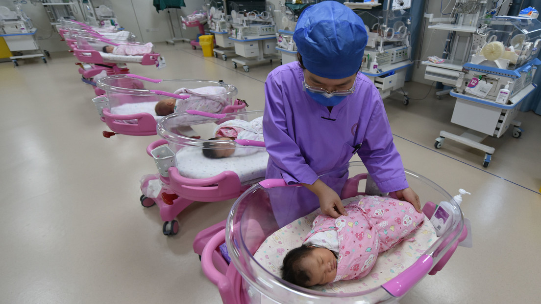 La población de China disminuye por primera vez en más de 60 años