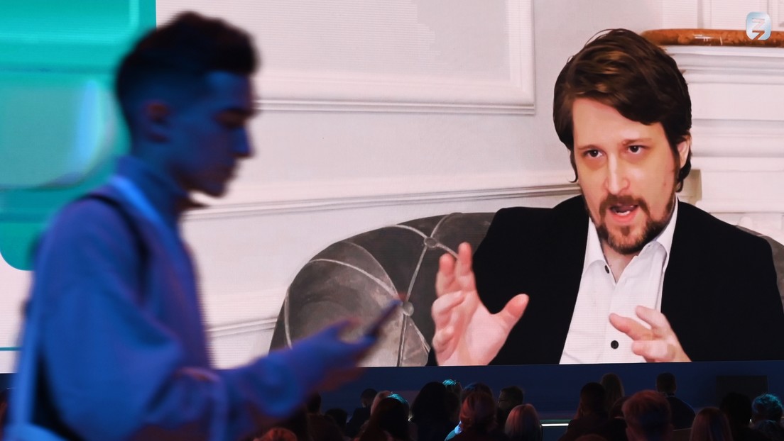 Snowden niega estar refugiado en un piso franco del antiguo KGB