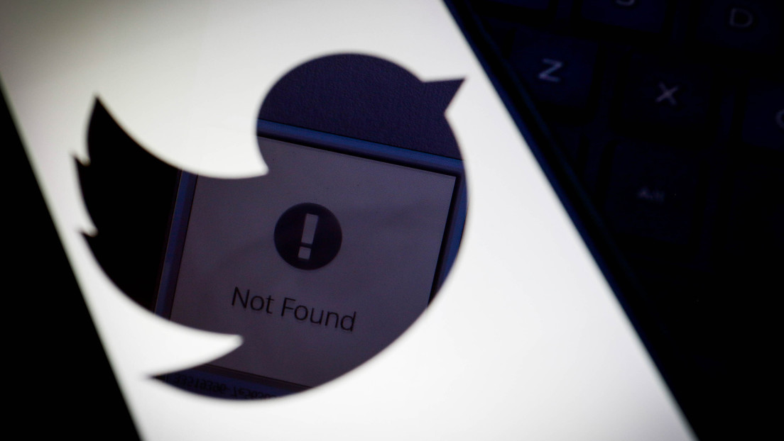 Los ingresos diarios de Twitter caen un 40 % y más de 500 grandes anunciantes dejan la plataforma