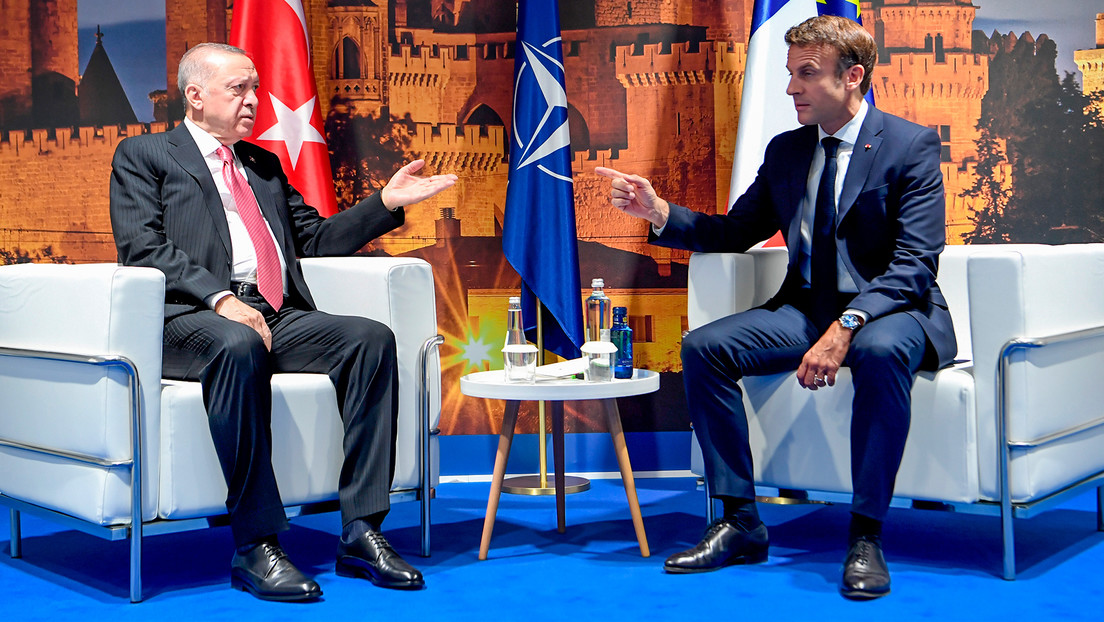 Erdogan arremete contra Macron: "Perdió la credibilidad y lo único que le queda es la presidencia"