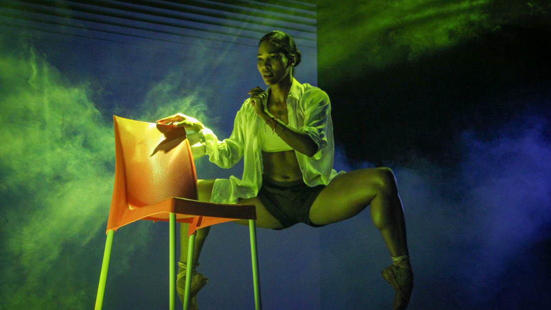 'Blackout Project', una crítica feroz y poética al racismo vivido por una bailarina de ballet