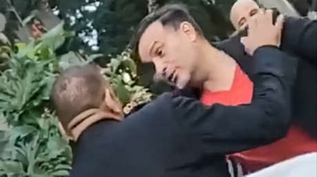 El actor venezolano Jerónimo Gil dispara contra una discoteca en Caracas y dictan orden de detención