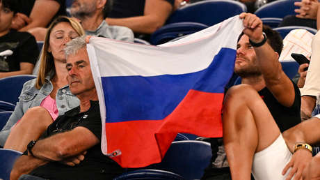 Prohíben las banderas de Rusia y Bielorrusia en el Abierto de Australia tras la protesta de Ucrania