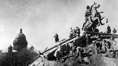 872 días de sufrimiento: Rusia conmemora el 80.º aniversario de la ruptura del sitio de Leningrado