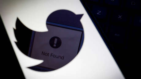 Los ingresos diarios de Twitter caen un 40 % y más de 500 grandes anunciantes dejan la plataforma