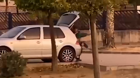 Graban en directo el secuestro de una mujer en España (VIDEO)