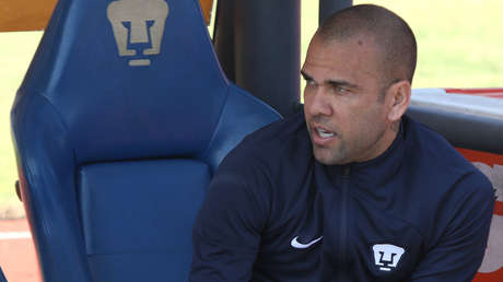 Pumas rompe su contrato con Dani Alves tras prisión preventiva por presunta agresión sexual