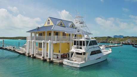 Príncipe saudita se involucra en una disputa judicial por la 'isla de James Bond'