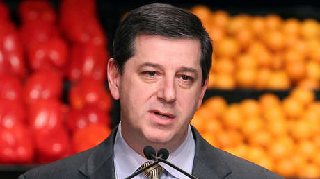 Ex jefe de Walmart advierte que los estadounidenses enfrentan un "mundo de dolor" debido a la inflación