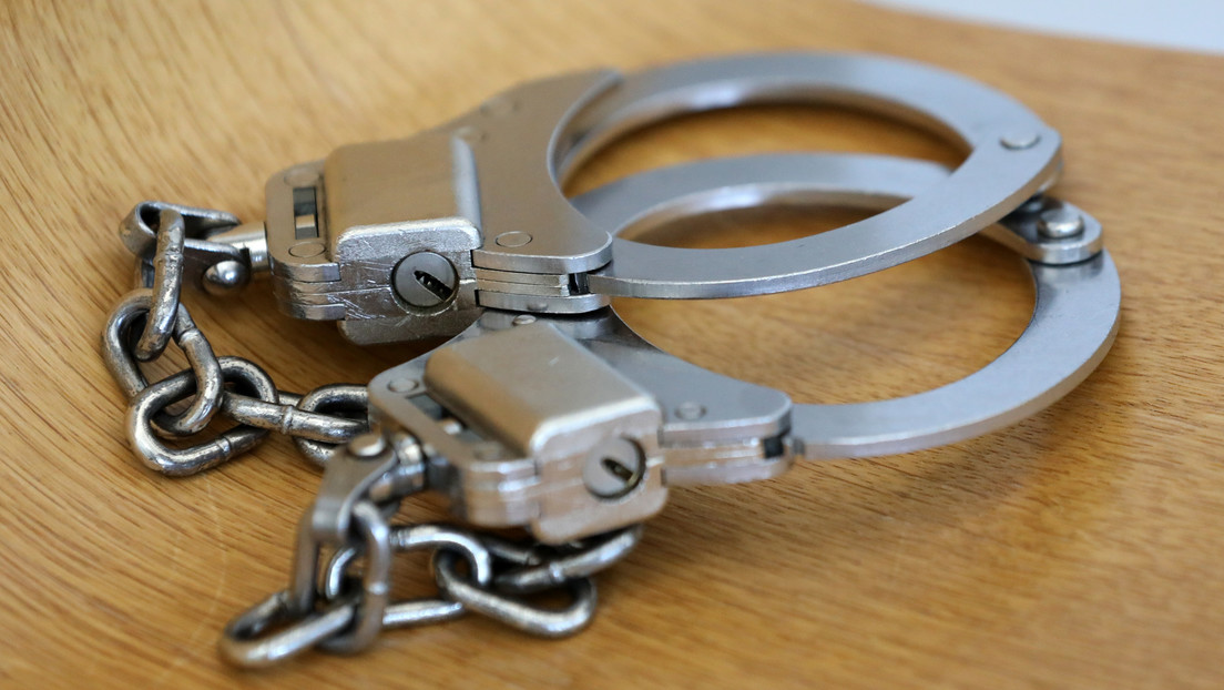 Indignación en Canadá por el trato sufrido por un niño autista a manos de policías que lo esposaron contra el suelo (VIDEO)