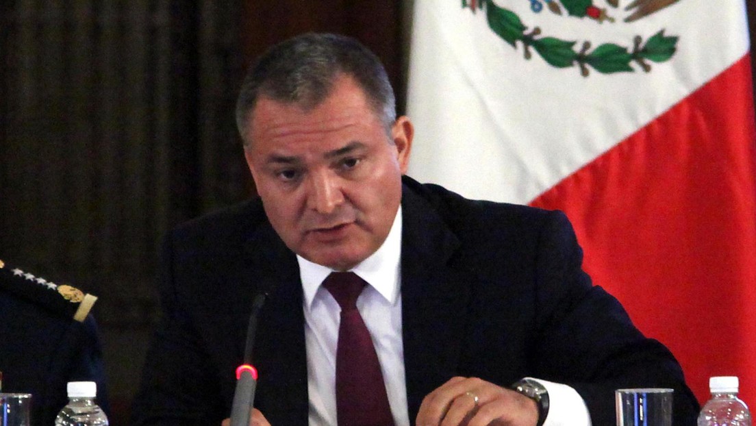 Defensa de García Luna quiere impedir que se presenten pruebas de supuestos sobornos a un diario mexicano