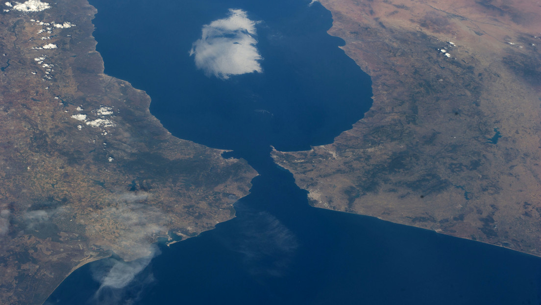 España descarta trabajar en un túnel ferroviario con Marruecos, pero no en una galería para fibra