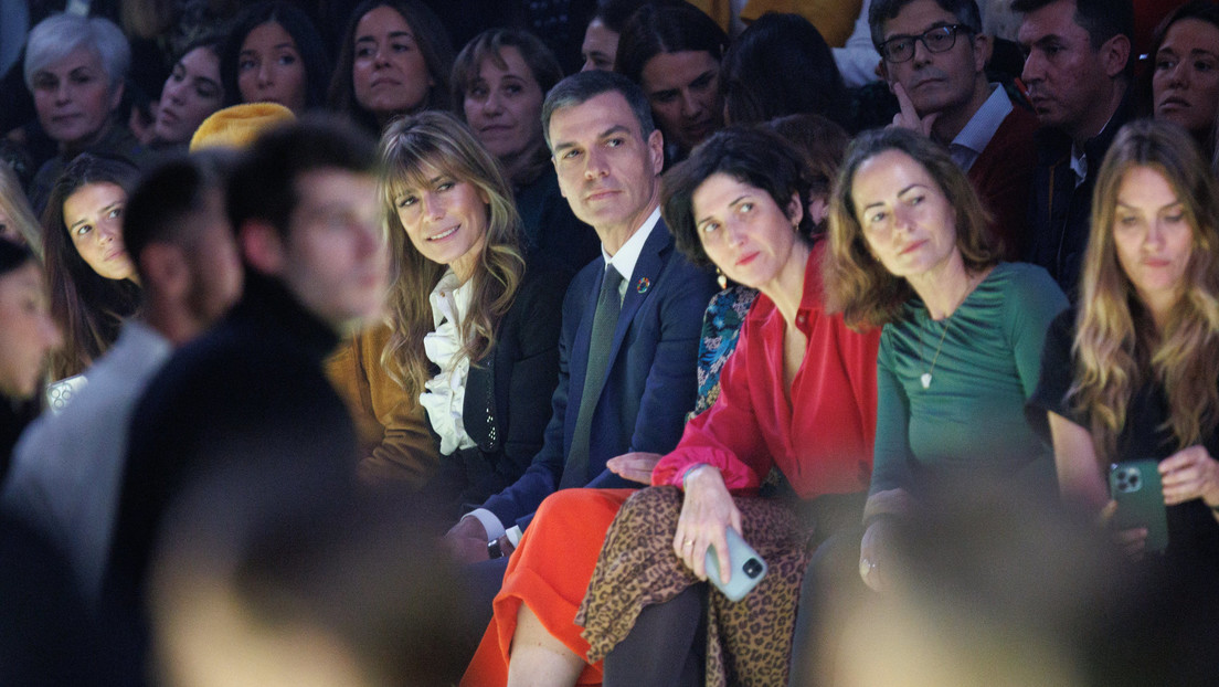 "¡Traidor!": Abuchean a Pedro Sánchez durante la semana de la moda de Madrid (VIDEO)