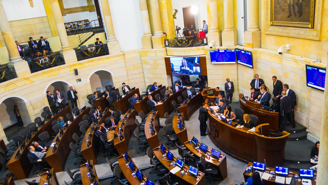 Legisladores acuerdan que la reforma de la salud en Colombia se tramite como ley ordinaria