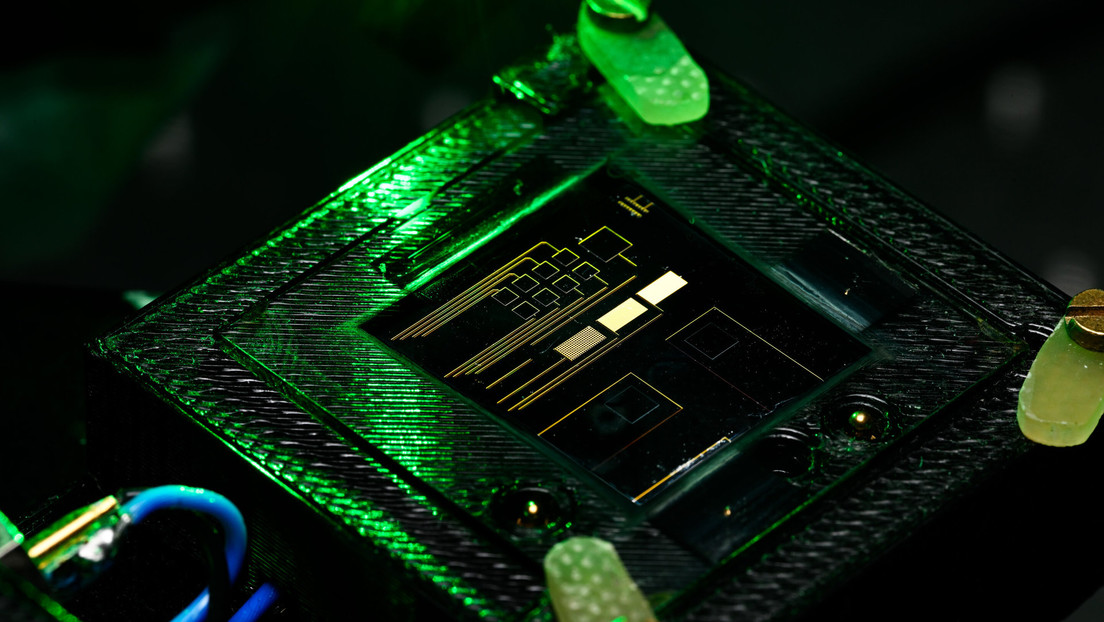 Crean un sensor de luz 'imposible' con una eficiencia del 200 %