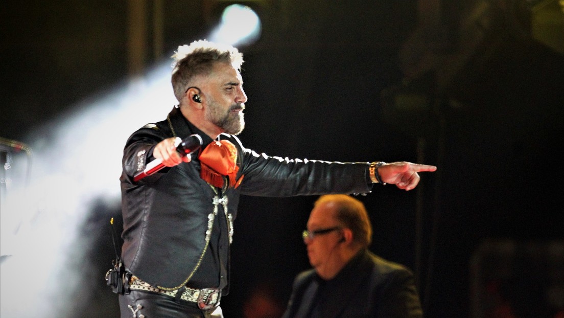 "Mátalas": la canción del mexicano Alejandro Fernández que desató un escándalo en Viña del Mar