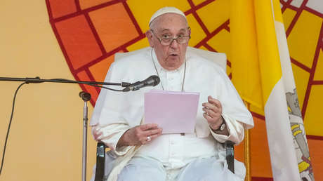 Papa Francisco: "África no es una mina que explotar ni una tierra que saquear"