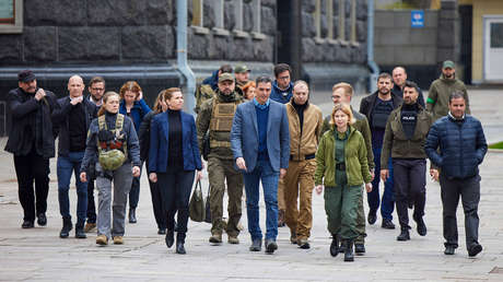 La UE emite un estricto código de vestimenta para los funcionarios que van a reunirse con Zelenski