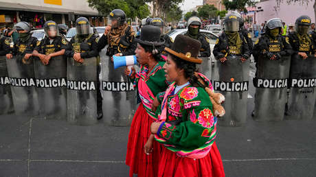 Racismo "aceptado y visible": el excanciller Héctor Béjar desentraña las raíces del conflicto en Perú