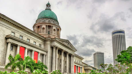 Reclama 2,3 millones de dólares a una mujer por dejarlo en la 'friendzone'