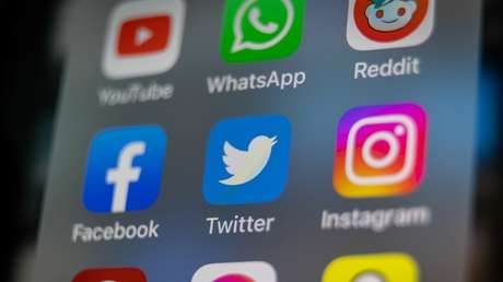 Reportan la caída masiva de Facebook, Twitter y WhatsApp